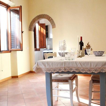 Carducci Flat - In Centro Storico Apartment Pistoia Exterior photo