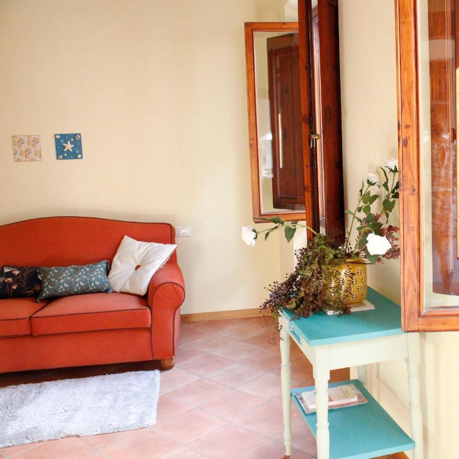 Carducci Flat - In Centro Storico Apartment Pistoia Exterior photo
