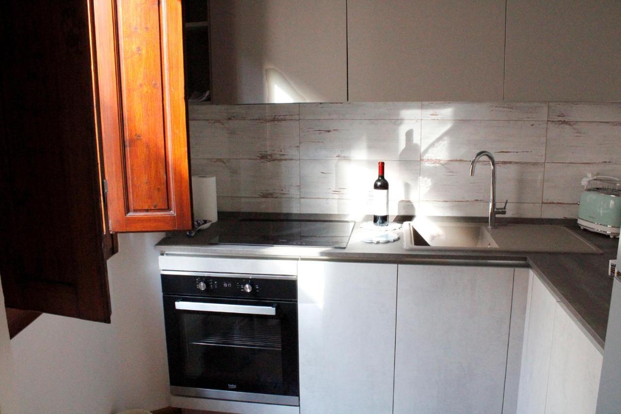 Carducci Flat - In Centro Storico Apartment Pistoia Exterior photo