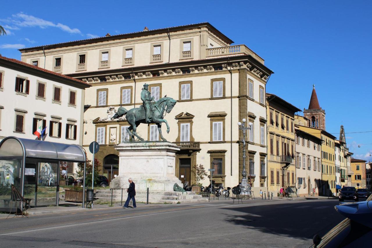 Carducci Flat - In Centro Storico Apartment Pistoia Exterior photo