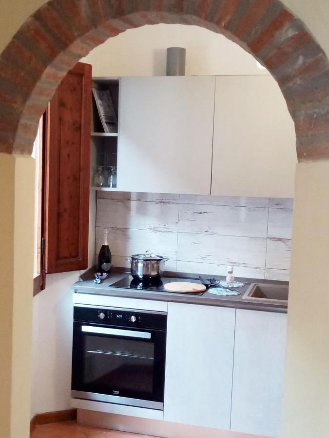 Carducci Flat - In Centro Storico Apartment Pistoia Exterior photo